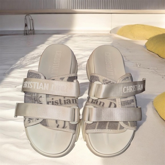 DIOR D-WANDER SLIDE - Picture 2 of 5